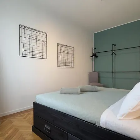 Miro Apartment